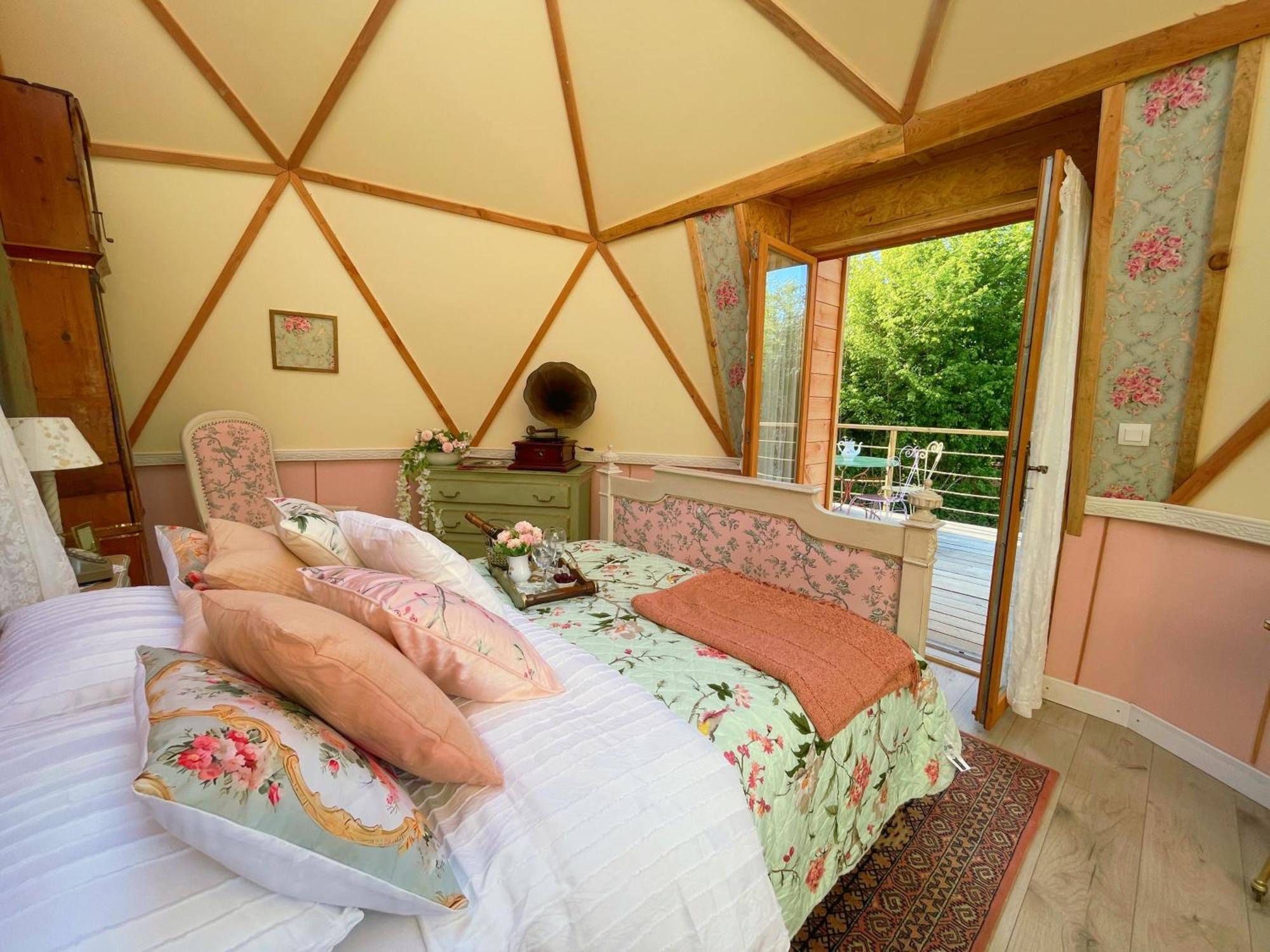 L'Etoile De Baynes Hotel Cerisy-la-Foret ภายนอก รูปภาพ